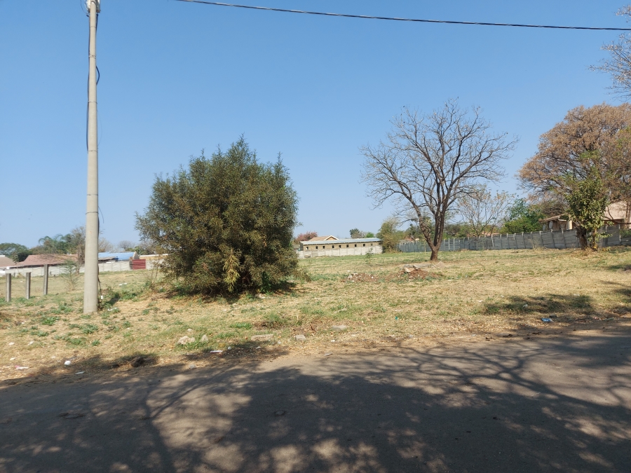 0 Bedroom Property for Sale in Oos Einde North West